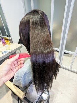 ナカドット エマノン 池袋(__naka.__ EMANON) サラ艶ロング・酸性ストレート・ブラウンヘアー