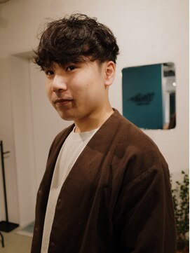 ヨー(Yoh-) 【シャドウパーマ/星亘祐】マッシュ/ビジネスヘア