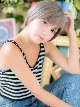 カバーヘア ブリス 戸田公園西口店(COVER HAIR bliss) 斜めバングハイトーンカラーウルフマッシュh4戸田公園10代20代