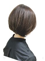 アルム(arum) 丸みシルエットが魅力的なボブ