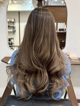 ルイ(ROUIS produced by LUCK 津田沼) ROUIS 津田沼 ハイライト×ベージュ