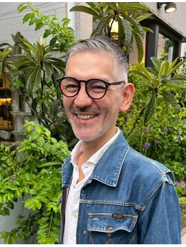 DAMANI 表参道 髪質改善/ヘッドスパ/ハイライト/白髪染め/白髪ぼかし/縮毛矯正 サーフカール/波巻きツイストスパイラル[表参道駅]