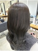 オリーブブラウン