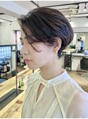 大人の前髪長め丸みショートヘア