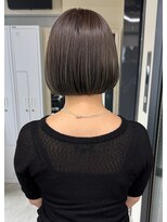バッカ(BACCA) コンパクトな艶ミニボブ