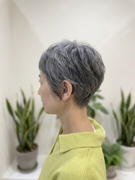ゼル イオンタウン名西(ZELE) ショートボブ