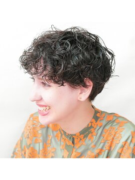 アンジェリカ(Angelica) 外国人風スパイラルパーマ