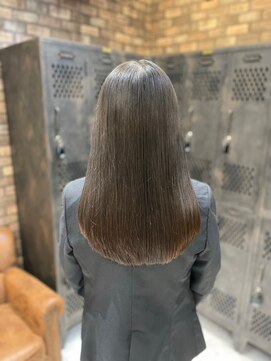 ネウィ 八王子(newi) エアストレート大人可愛い20代30代40代黒髪ストレート暗髪ツヤ髪