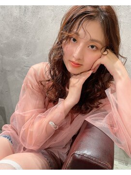 ベア(Bea) ウェービーヘア