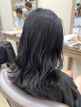 アルターリール(aL ter Rire) カール/セミディ/シアーカラー/姫カット/鎌取/中村郁未