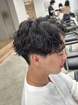 ラヴィズムバイフィフス(LUVISM by fifth) 波巻きスパイラルmixツイストスパイラルパーマ/センターパート