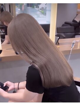 サロンドミルク 新百合ヶ丘店(salon de MiLK) ミルクティーベージュグレージュインナーカラーハイライト