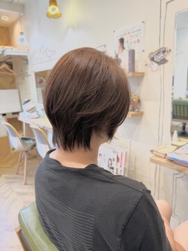 ヘアルームニコ(Hair Room Nico) 大人可愛いを引き出す【透明感カラー×美髪ショート】