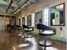 ダスティ 塩尻店(Dasty)の雰囲気（女性スタッフ多数で心地良い空間♪【髪質改善】）