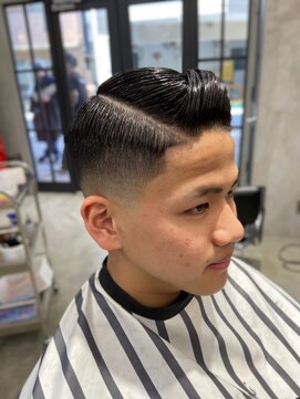 エフエム 明大前(FM) バーバー　刈り上げショート/メンズ/フェードカット