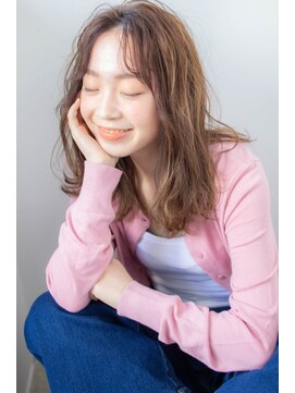 アコロン(acoron) 小顔カット_くびれセミディ_アッシュカラー _新宿