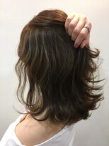 アディクト(ADDICT)&nbsp;ナチュラルハイライト外ハネミディ