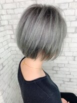 ヘアーアンドメイク ニューヨークニューヨーク 姫路店(Hair&Make NYNY)&nbsp;インスタ掲載　ハイライト　シルバーアッシュ