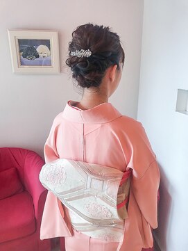 ブラウ ネイル パーティー(Blau Nail Party) スッキリふわっとアップ