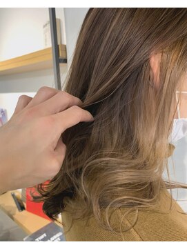 カラーアンドケアリタ(color&care Lita) ☆インナーカラー☆イヤリングカラー☆キャラメルカラー