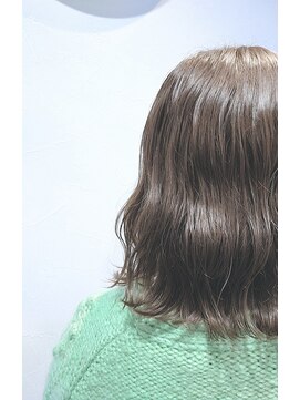 レオン(Re:ON) アッシュベージュカラー