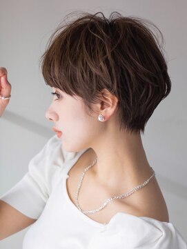 サーカス バイ ビュートリアム 青山(CIRCUS by BEAUTRIUM) マッシュショート 大人可愛いショートヘア 艶カラー 30代40代