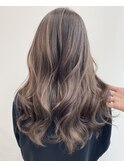 エアータッチバレイヤージュ白髪ぼかし／ケアブリーチハイライト