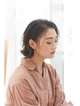 ミチオノザワヘアサロンギンザ 静岡店(Michio Nozawa HAIR SALON Ginza) オイルのみでOK　ちょいモードなアップバングスタイル
