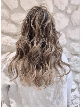 モアナバイヘッドライト 小田原店(Moana by HEADLIGHT) Moana#ハイライト＃バレイヤージュ＃ベージュ