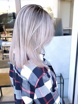 アール(ART) シャドールーツ