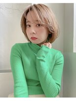 ローレン(LOREM)&nbsp;ハイトーンベージュ×ひし型ボブ/透明感/ふんわりショートボブ