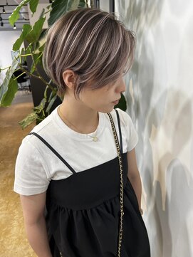 メリー オオサカ(Merly Osaka) オシャレかっこいい!ショート×バレイヤージュ_greige pink_