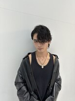 波巻きパーマウルフアッシュブラック刈り上げマッシュウルフ