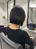ラフ 新宿(Laff)&nbsp;切りっぱなしボブミニボブぱつっとボブ暗髪ボブ/ショート/新宿