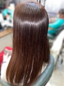 ヨーホー(YOO HOO)の写真/ダメージレスを叶える酸性縮毛矯正☆髪の内部から補修し、自然なストレートに仕上げます♪