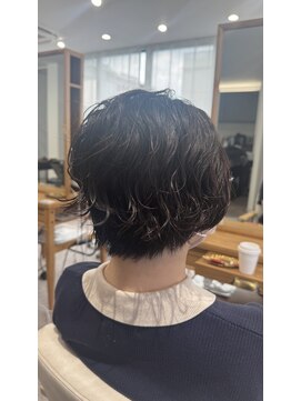 シロ(shiro.) 朝ラク！！パーマショート