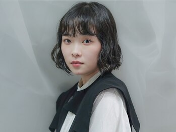 シック(sick)の写真/98%ダメージカット!!ケアパーマでダメージレスに。外国人のようなくせ毛風や動きのあるスタイルが叶う♪