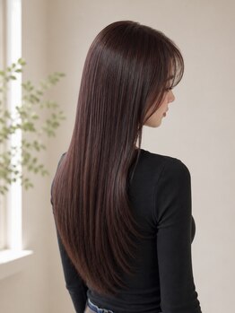 フゥカ 類家店(fuka)の写真/【髪質改善ストレート】梅雨の湿気、夏の汗による広がり・うねりを解消◎