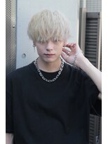 エール 片瀬江ノ島(yell)&nbsp;センター分けマッシュ ノーセット サイドパート アップパーマ