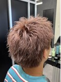 ピンクベージュスパイキーショート
