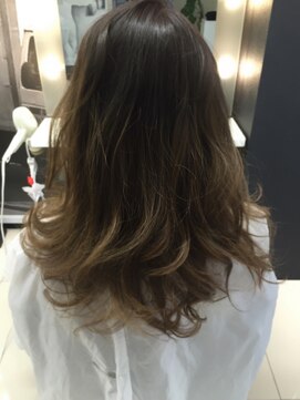 フラッグ ヘアー 天神西通り店(Flag HAIR) グレージュグラデーション