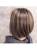 ハイライトショートボブ