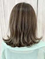 ヴァン カウンシル 王子(VAN COUNCIL)&nbsp;極細ハイライト×グレージュでイマドキヘア