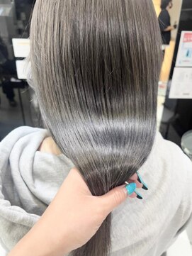 ケーツー心斎橋 クイーンズガーデン バイ ケーツー(K two QUEEN'S GARDEN by K two) 透明感ケアブリーチ*グレージュカラー*美髪/心斎橋&難波&なんば