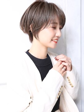 クラッチ 名古屋(CLUTCH) 大人可愛い小顔美髪ツヤ髪シアーグレージュ横顔美人A17