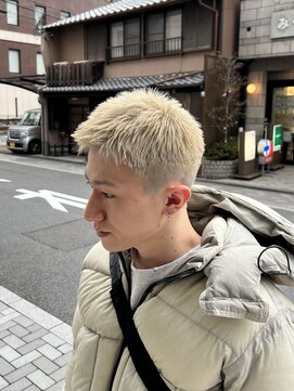 アルバサンス(albasanz) 10代/20代/30代/メンズ/ショート刈り上げ/ブリーチ/ツーブロック