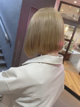 ロロネー 中津(Lolonois) 【Lolonois中津】オリーブアッシュ×ボブ