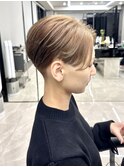 40代50代60代耳かけショート前髪なしハンサムショート白髪ぼかし