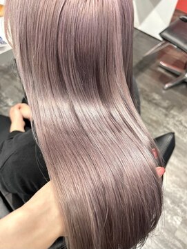 ユイマァル 岡山店(YUIMARL) 20代30代ロングラベンダーハイトーン艶髪ストレート