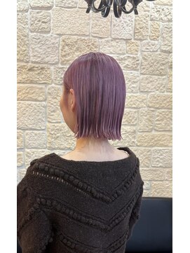 ヴァン カウンシル 川口店(VAN COUNCIL) ハイトーン×パッツンボブ【東川口 美容室】